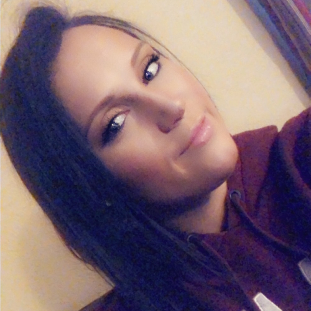 Meet your Posher, Christie